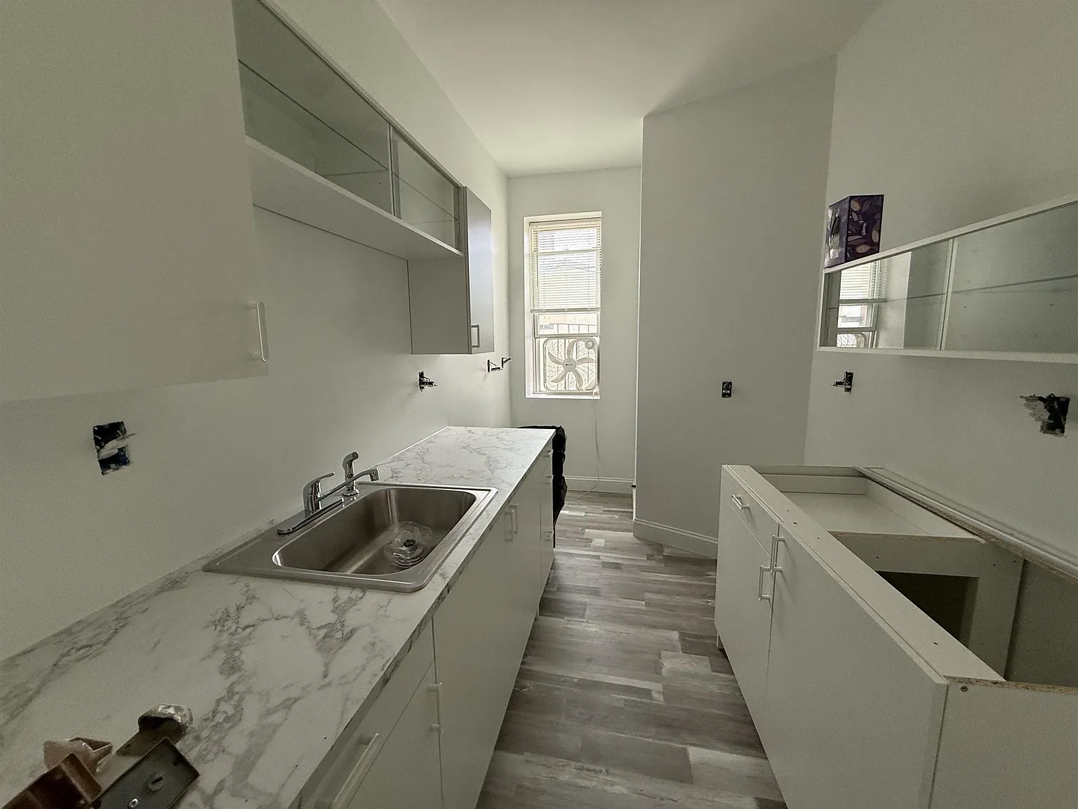 2 bed, 800 sqft, $3,100 — Photo 1