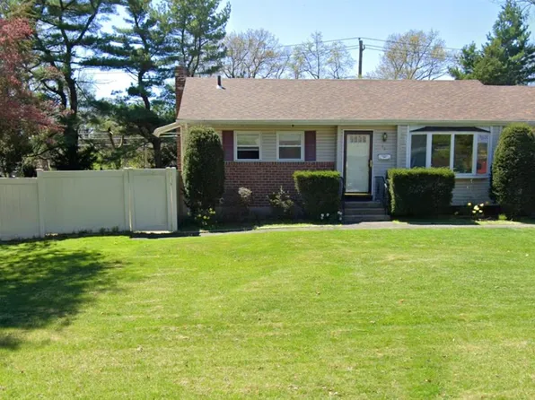 42 Crocus Lane, Commack, NY 11725