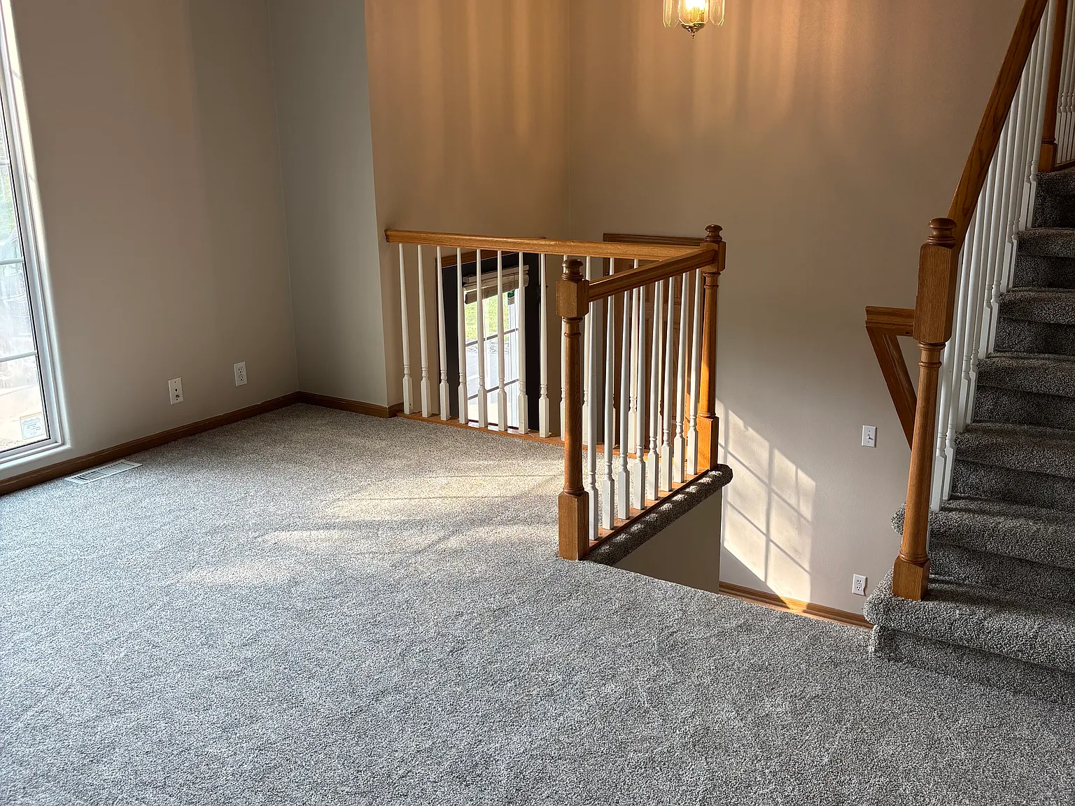 3 bed, 1367 sqft, $2,000 — Photo 4