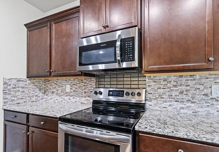 220 Dinner Tree Sq — Photo 11