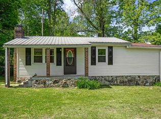 469 King Hill Rd, Red Boiling Springs, TN 37150
