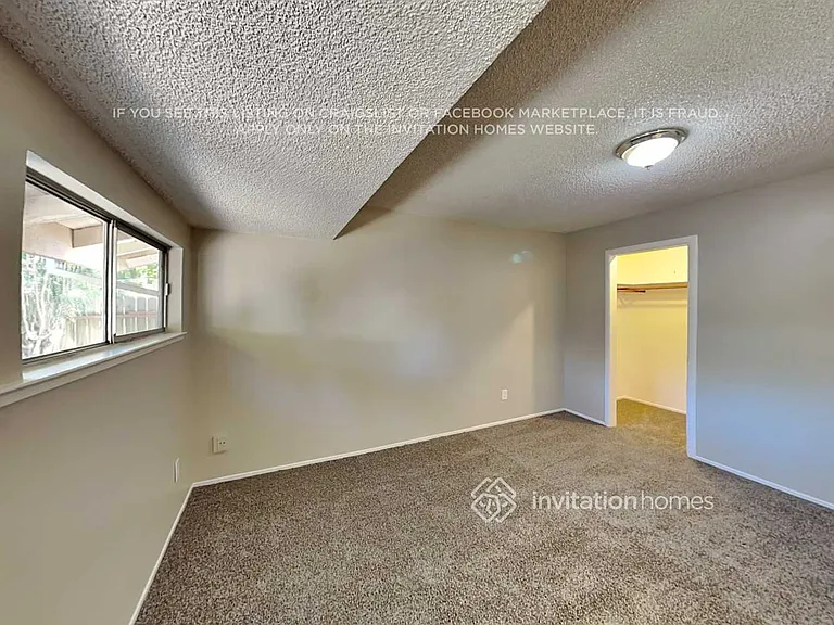 2453 Aramon Dr — Photo 9