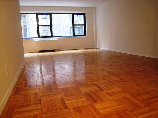 Rented by City Connections Realty | media 8