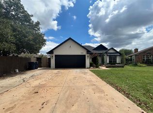 9036 NW 99th St, Yukon, OK 73099