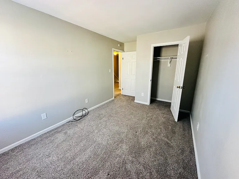 228 Windbrooke Ln — Photo 16
