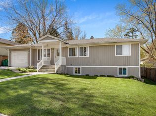 215 Highland Ave, Hampshire, IL