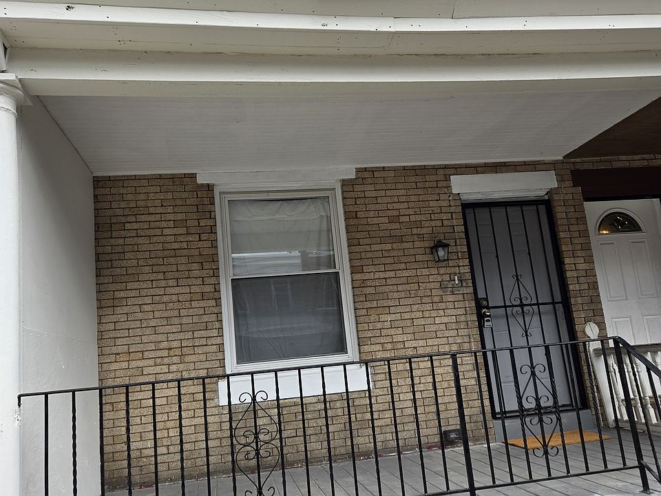 1st image of 6335 N Woodstock St