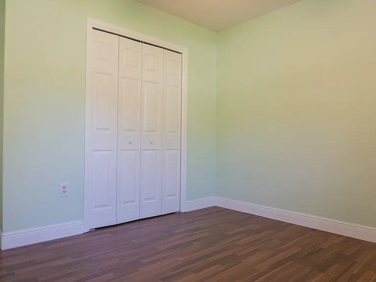 969 Dixie St — Photo 34