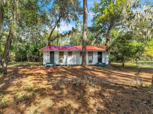 14 Southwood Dr, Savannah, GA 31406