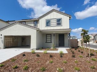 8065 Titan Ln, Roseville, CA 95747