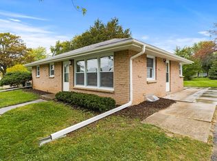 3618 W Acre Ave, Franklin, WI 53132