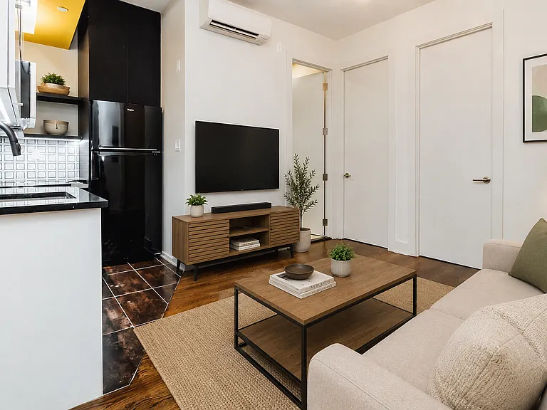 1487 Broadway #3Z — Photo 1