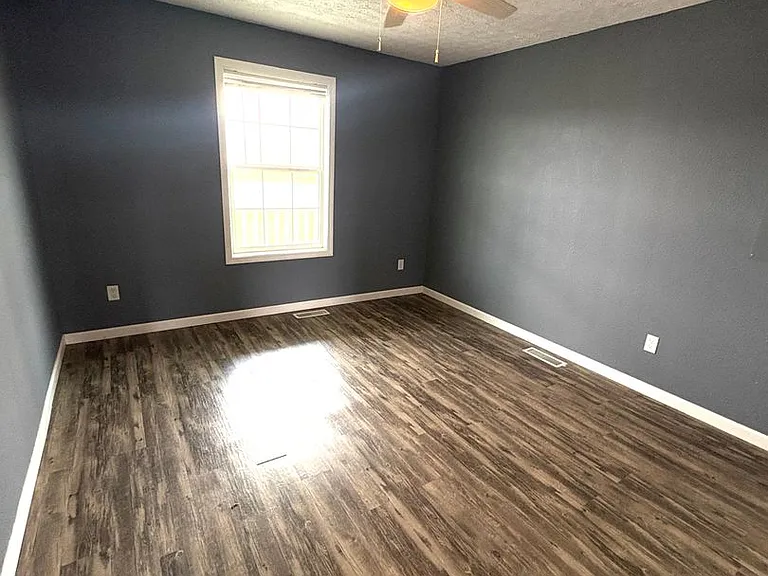 222 Green Leaf Dr — Photo 6