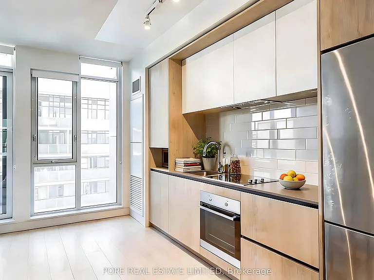 225 Sumach St #W1002 — Photo 2