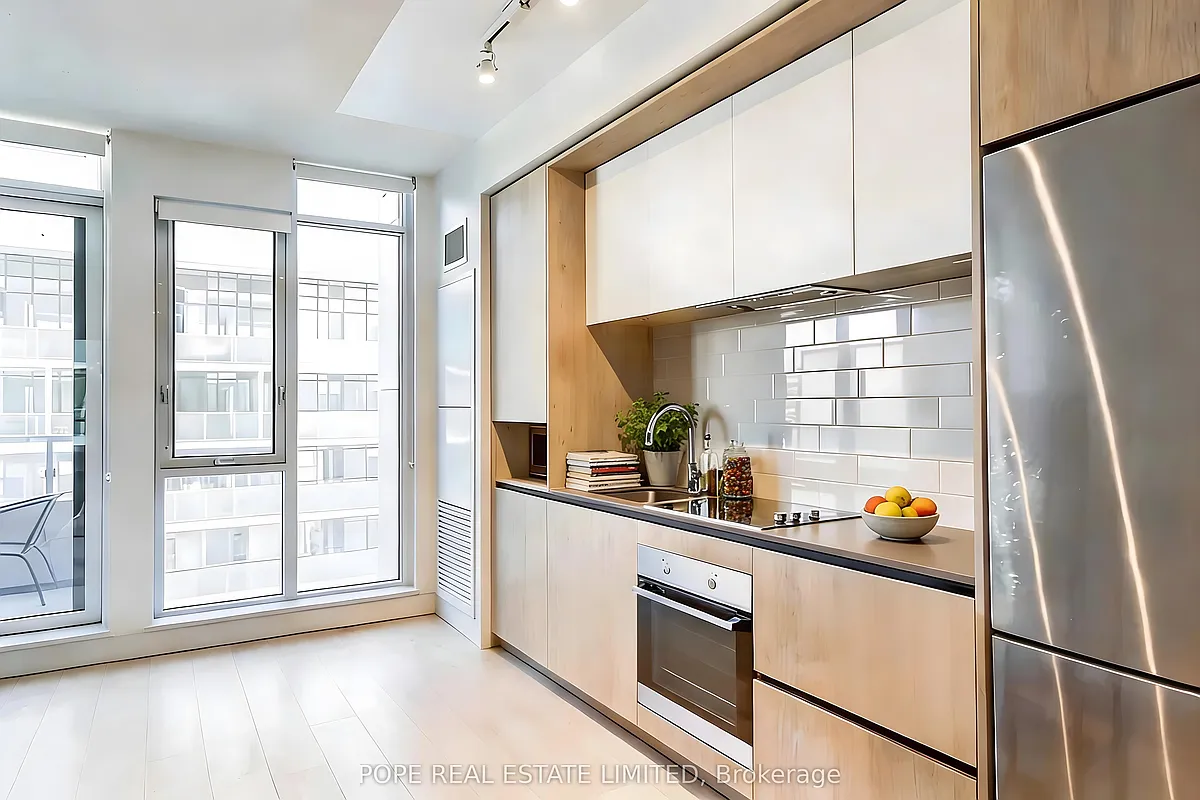 Building Photo - 225 Sumach St #W1002