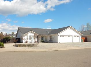 3315 Meridian Dr, Redding, CA 96002