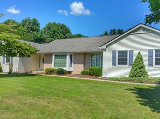 44 Sutton Rd, Lebanon, NJ 08833