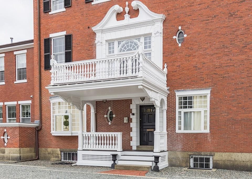 328 Essex St Salem MA Zillow