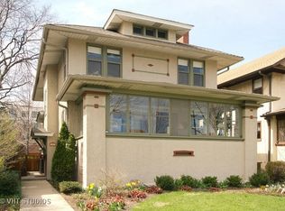 147 Linden Ave, Oak Park, IL 60302