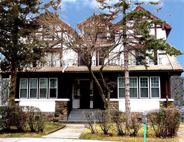 1st image of 55 Waller Ave