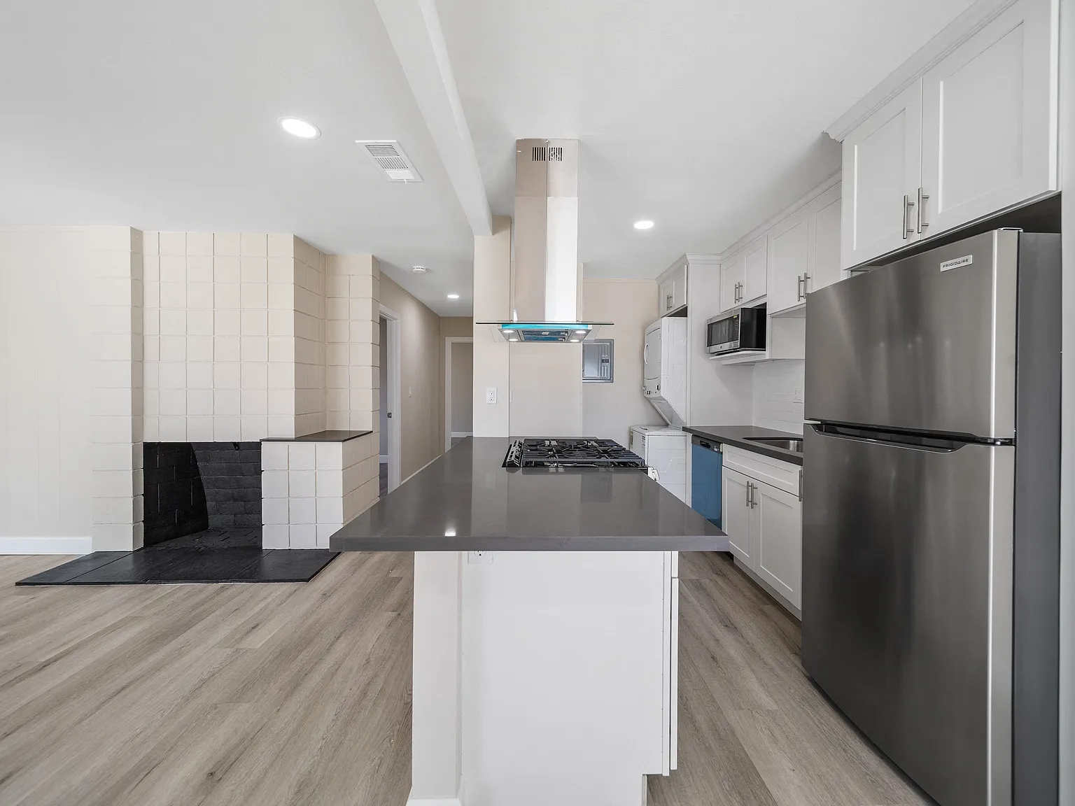 Wescove Apartments — Photo 1