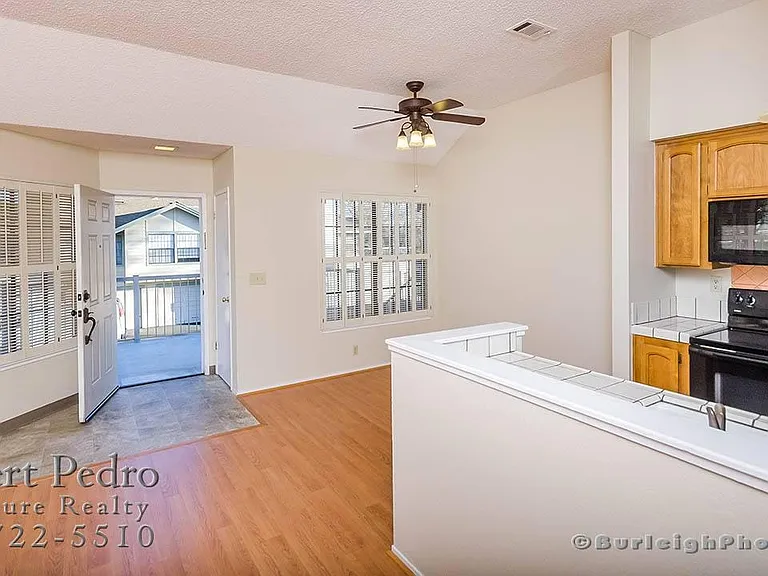 1748 Vista Del Sol — Photo 6