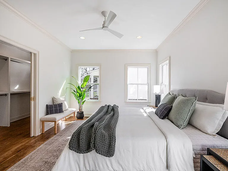 221 Williamsburg St NE — Photo 39