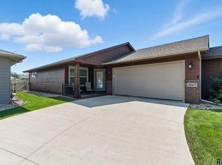 5017 E Villa Ridge St, Sioux Falls, SD 57110