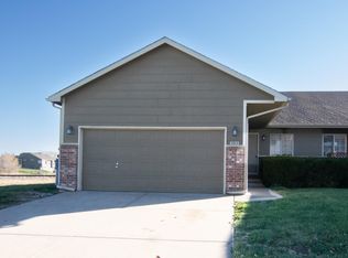 8722 W Havenhurst Ct, Wichita, KS 67205