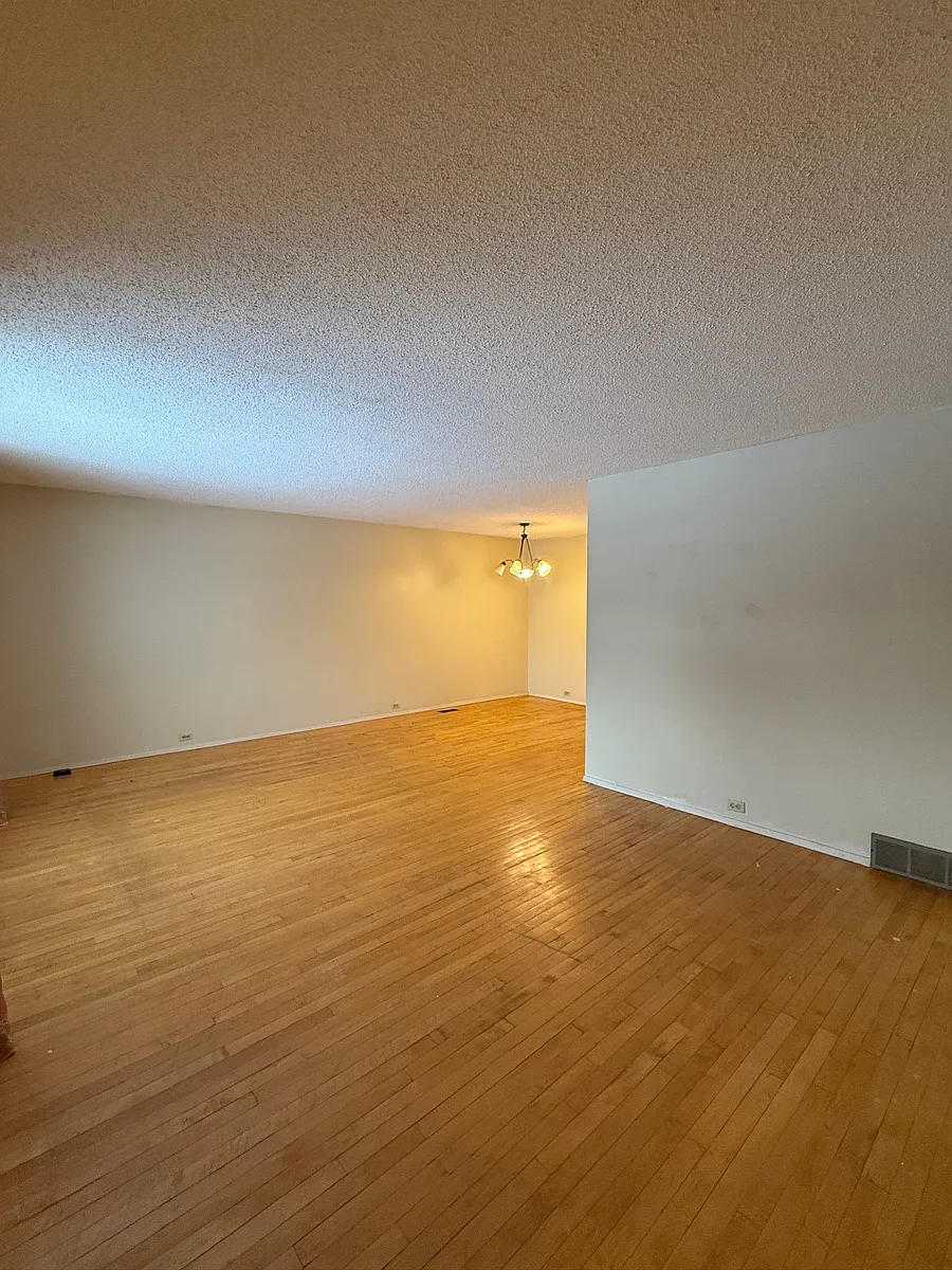 Building Photo - 10932 40th Ave NW