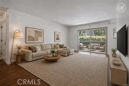2 bed, 1006 sqft, $3,600 — Photo 3