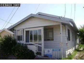 650 1st St photo 1