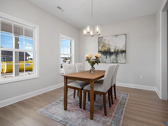 5th image of 114 Bella May Ln
