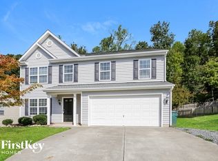 910 Woodside Park Ln, Durham, NC 27704