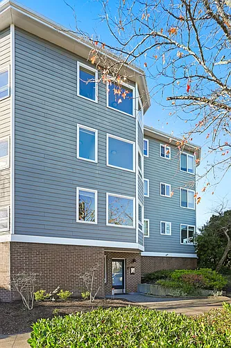 4235 Francis Ave N Photo 1