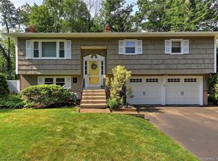 146 Midwood Rd, Milford, CT 06460