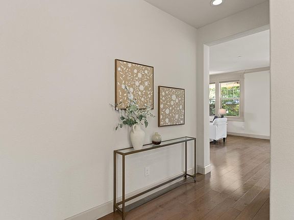 5th image of 4628 Lue Ln