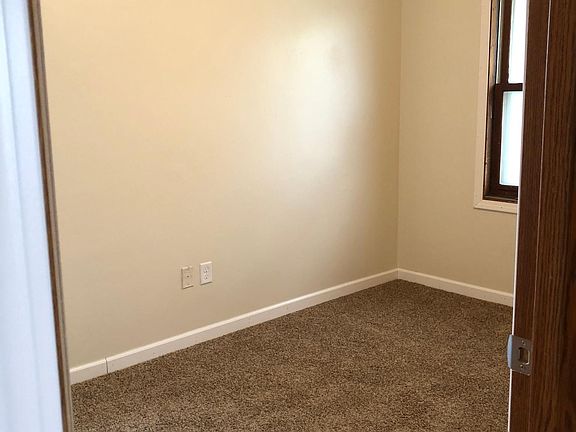 2nd image of 847 N 27th St