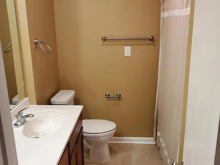 Guest Bathroom Upstairs