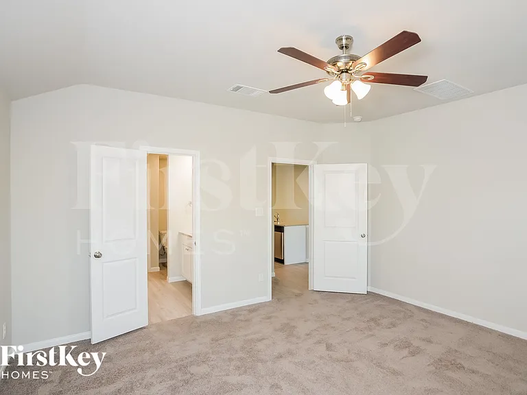 1839 Morse Way — Photo 7