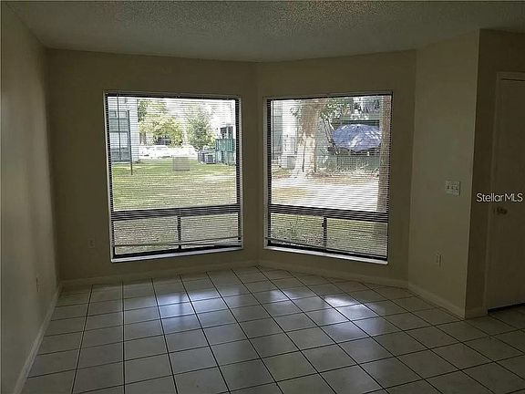 3rd image of 4334 Lakeway Dr #C
