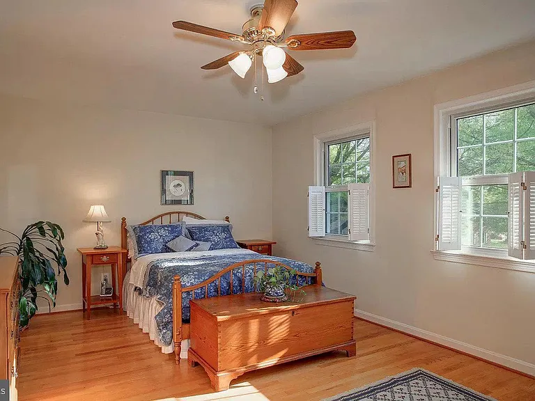 3124 Barnard Ct — Photo 8