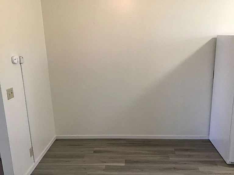 1119 G St — Photo 9