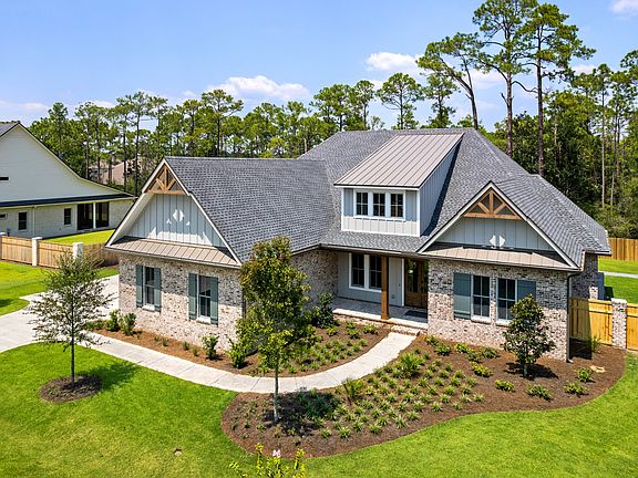 All finishes, features, upgrades, colors and amenities are subject to change without notice.