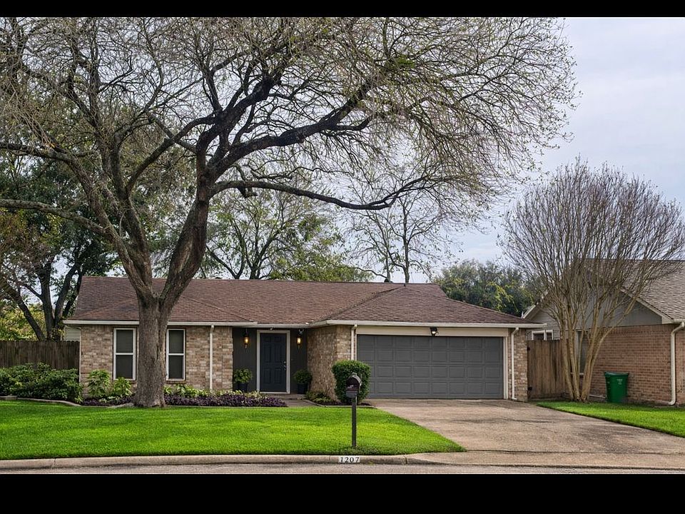 1st image of 7207 Caracas Dr