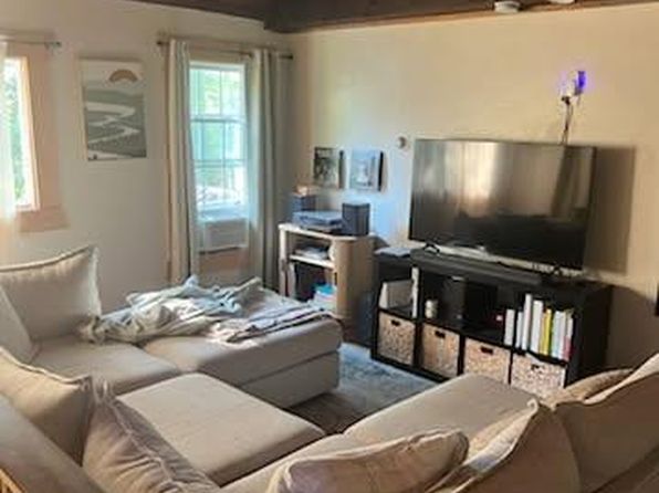 34 Shore Dr