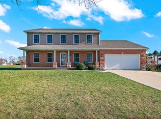 487 Locust Ln, Peotone, IL 60468