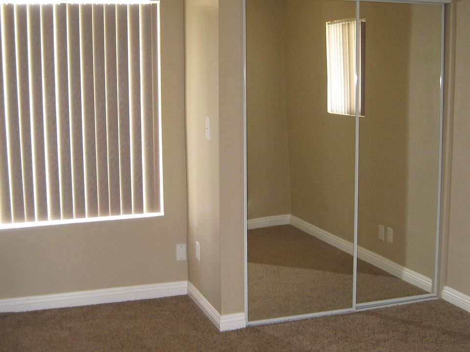 1st image of 5042 Village Dr