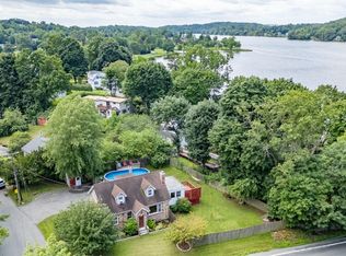 1 Roslyn Rd, Carmel, NY 10512