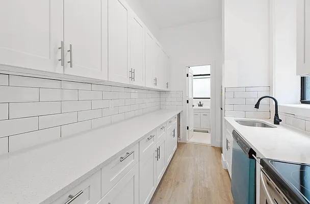 Rented by REAL New York | media 6